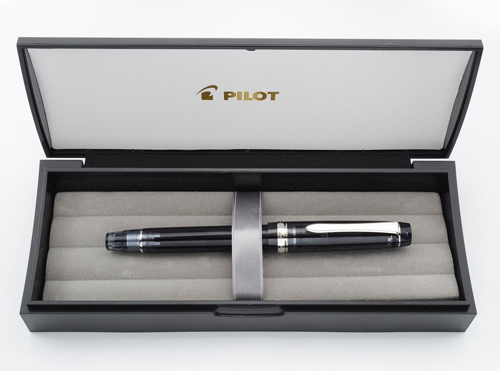 Pilot Namiki Custom Heritage 92 Fountain Pen - Smoke, Medium 14k